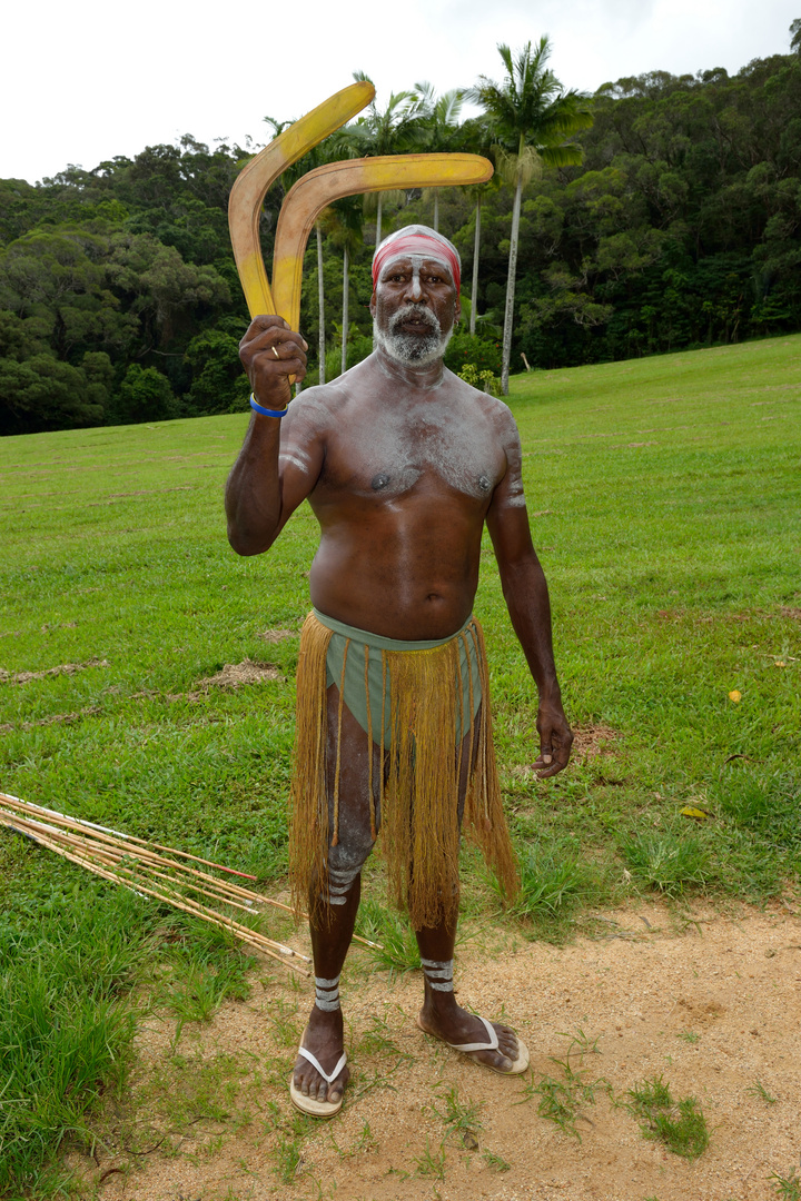 Aborigines mit Bumerang 3