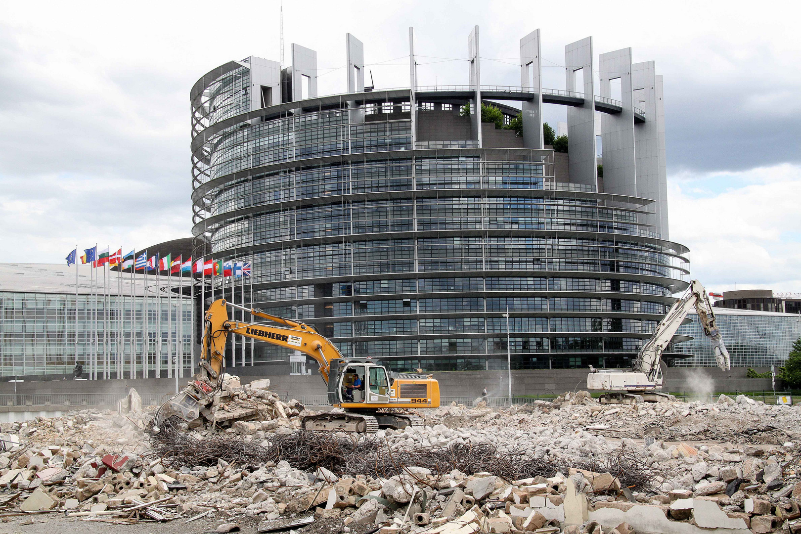 ABRISS EURO-Parlament in Strassburg ?! EUROEXIT -Juli2015