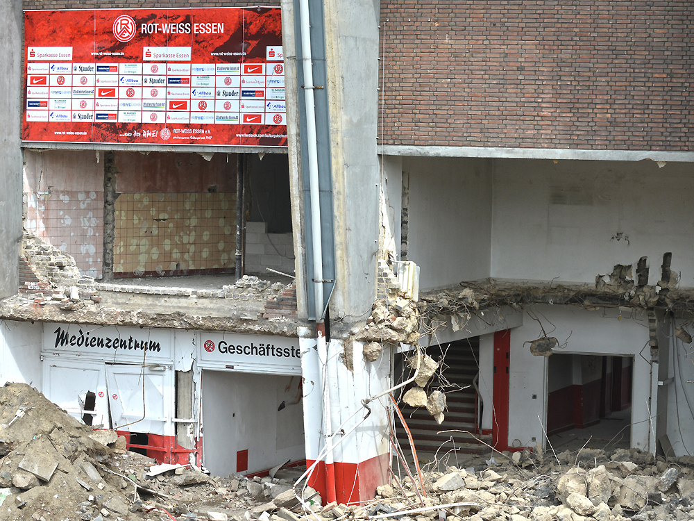 Abriss Georg-Melches-Stadion