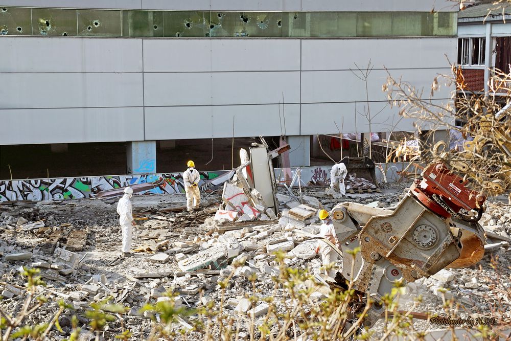 Abrissarbeiten bei der Firma Linde in Kostheim