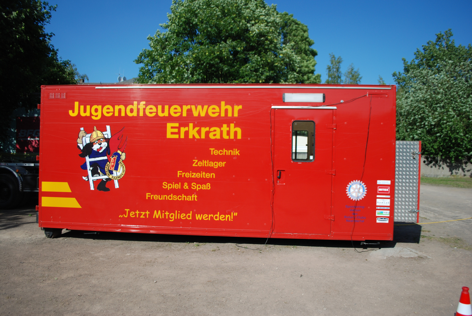 Abrollbehälter Jugendfeuerwehr