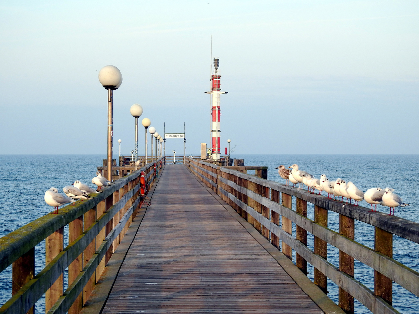 Abschiedsspalier auf der Wustrower Seebrücke