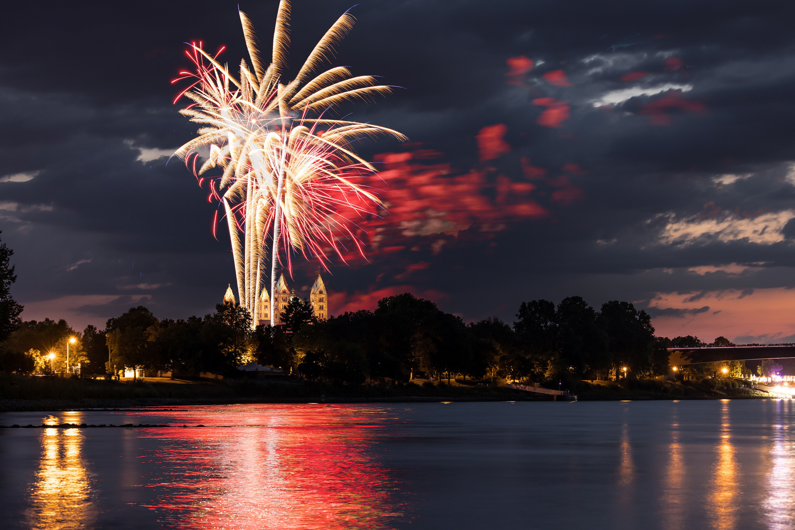 Abschlußfeuerwerk Brezelfest Speyer