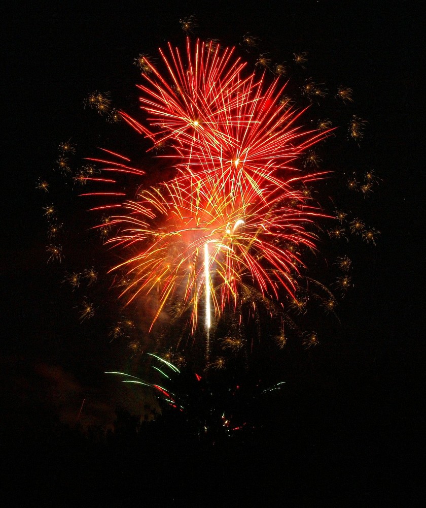 Abschlussfeuerwerk der Pfingstkirmes 2007 in Menden