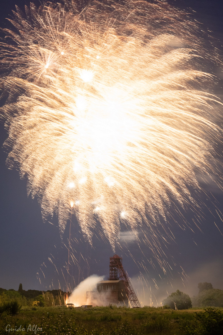 Abschlussfeuerwerk IV