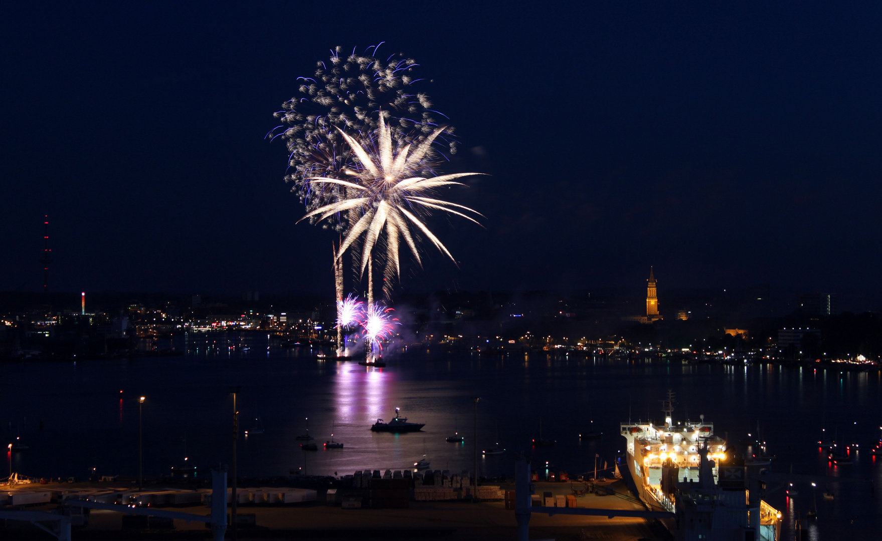 Abschlussfeuerwerk Kieler Woche 2010