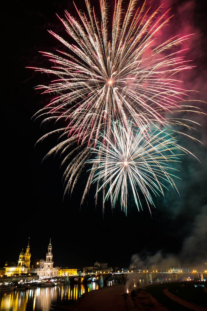 Abschlussfeuerwerk Stadtfest Dresden 2013