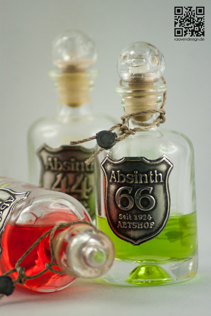 Absinth im Papierstudio