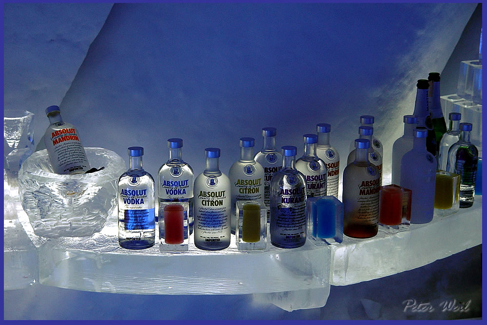 Absolut im Eishotel Jukkasjärvi Schweden Foto & Bild | stillleben ... Absolut im Eishotel Jukkasjärvi Schweden Foto & Bild | stillleben ...