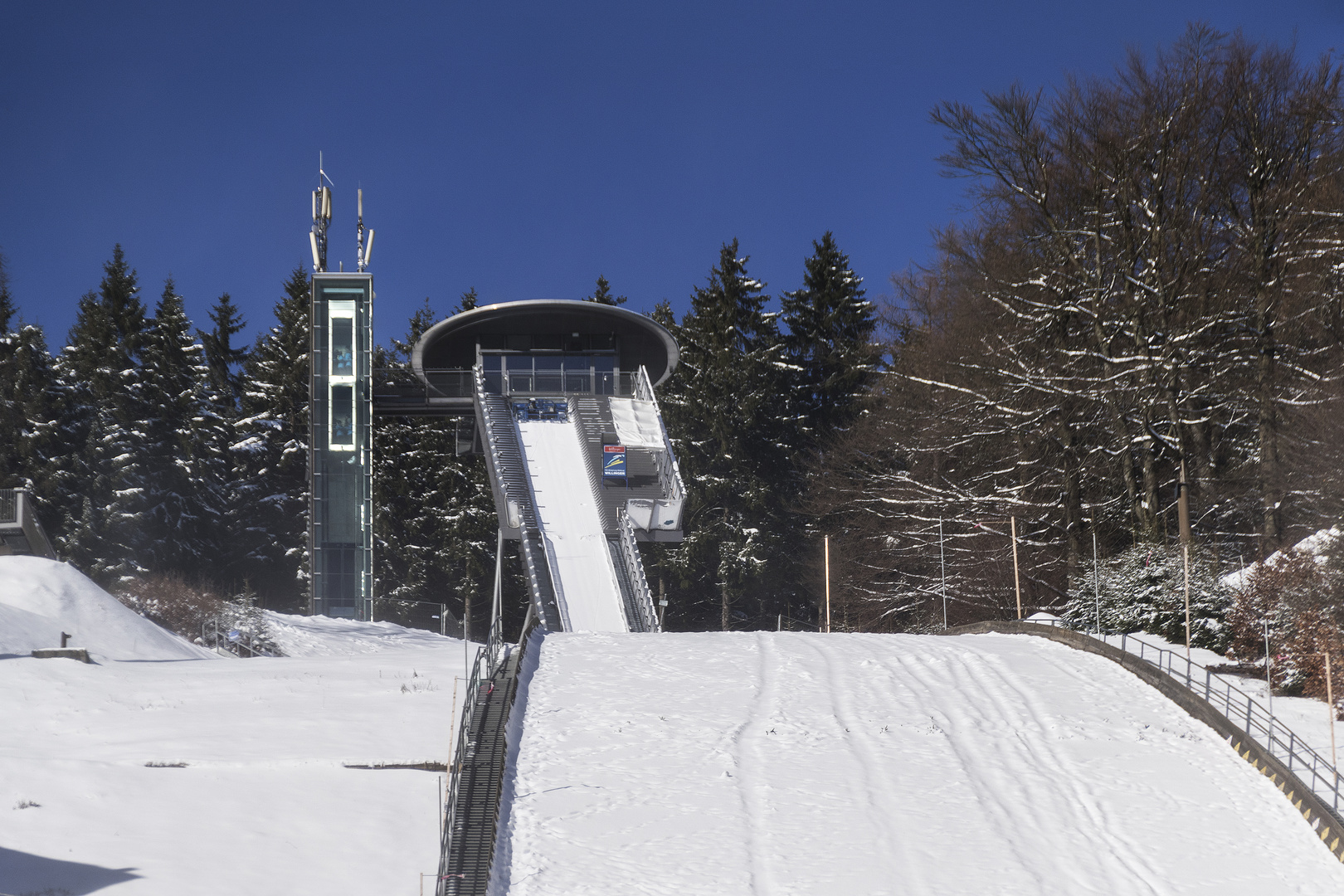 Absprungturm der Mühlenkopfschanze in Willingen