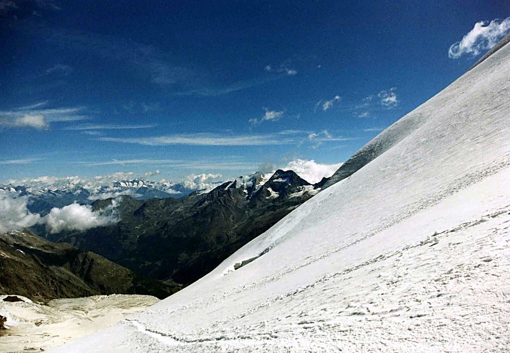 Abstieg vom Feejoch