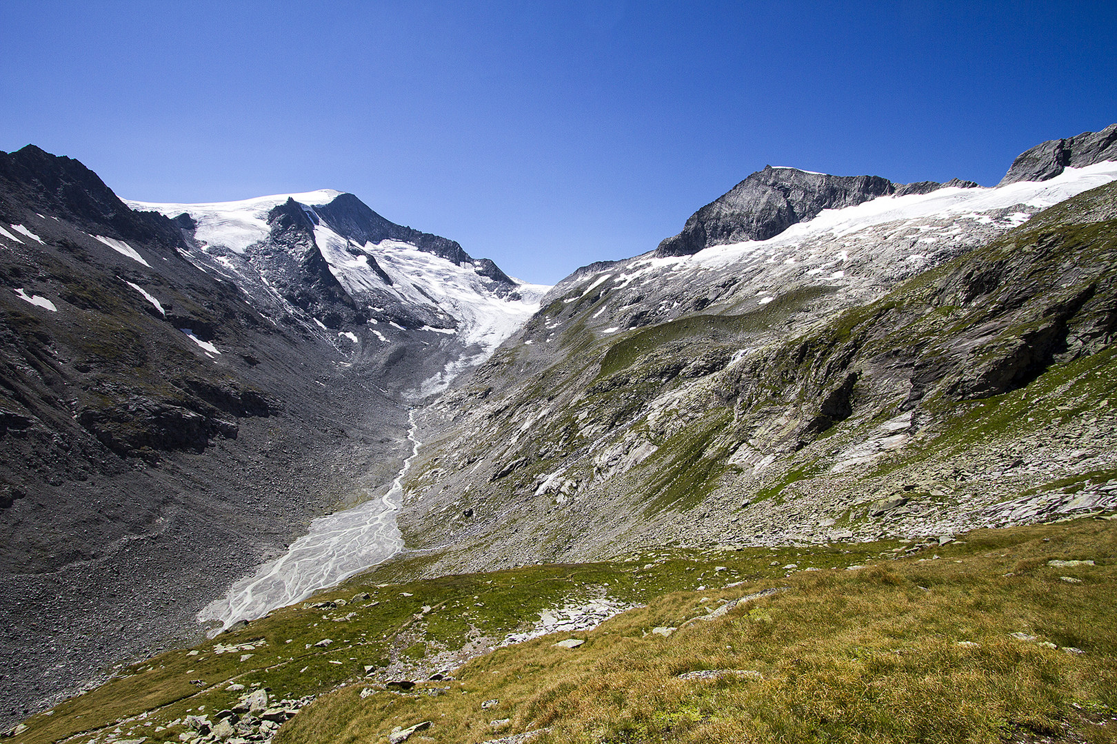 Abstieg vom Füther Höhenweg ins Innergschlöß