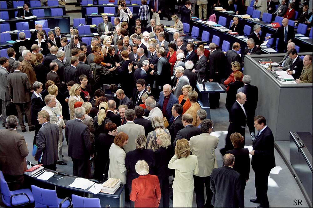 … abstimmung zur gesundheitsreform im deutschen bundestag …