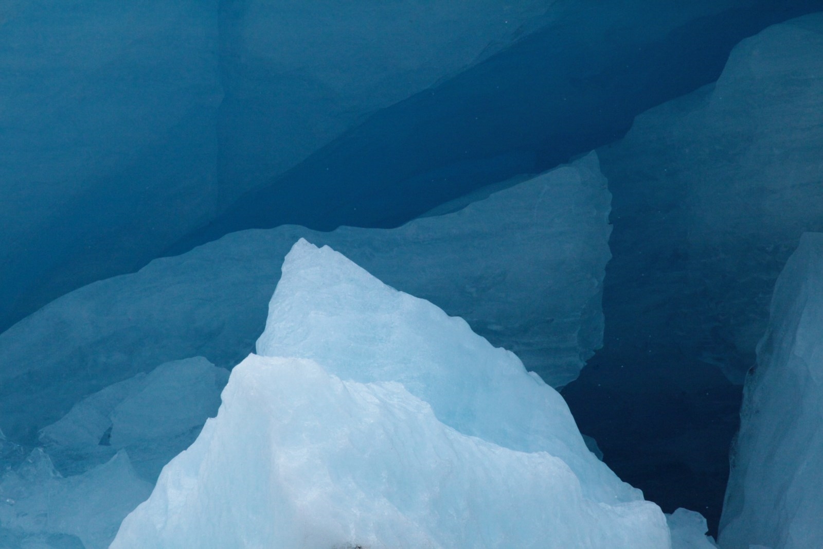 Abstraktion in Blau, Weiß und Eis, Nigardsbreen, Norwegen