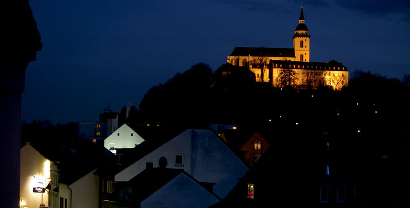 Abtei Michaelsberg am Abend