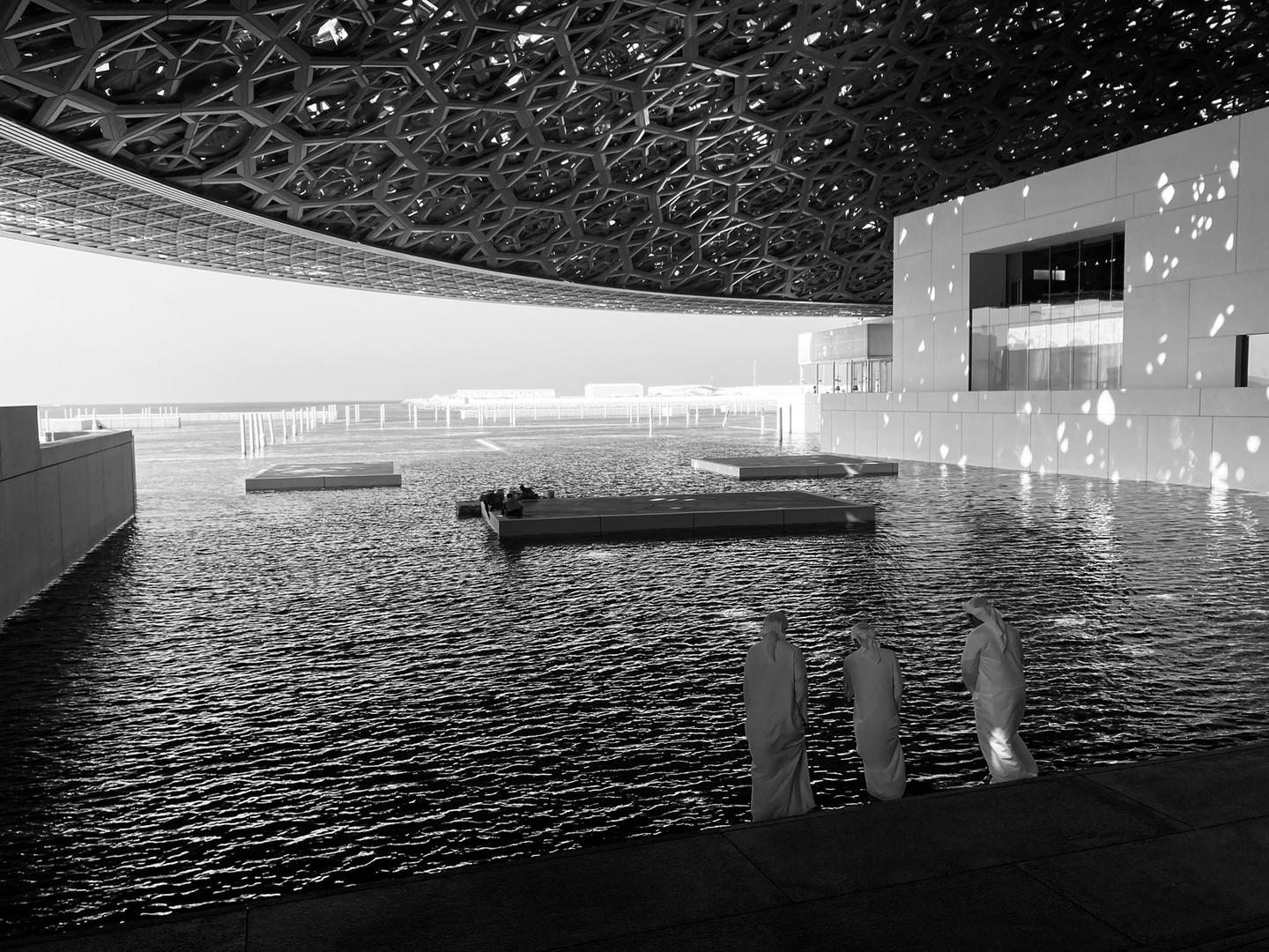 Abu Dhabi Black & White