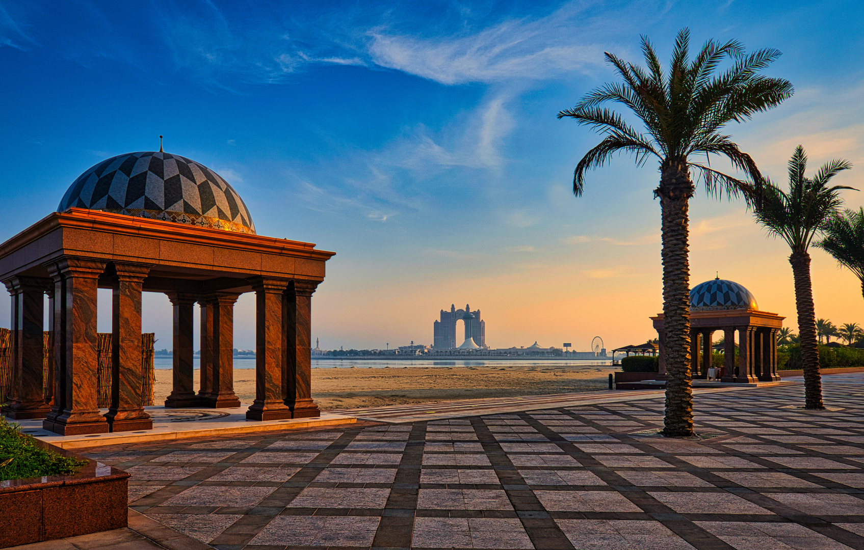 Abu Dhabi - Emirates Palace Hotel