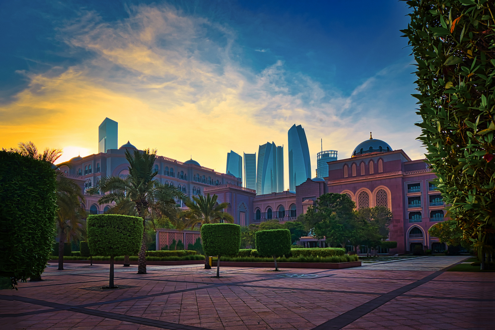 Abu Dhabi - Emirates Palace Hotel - Sonnenuntergang