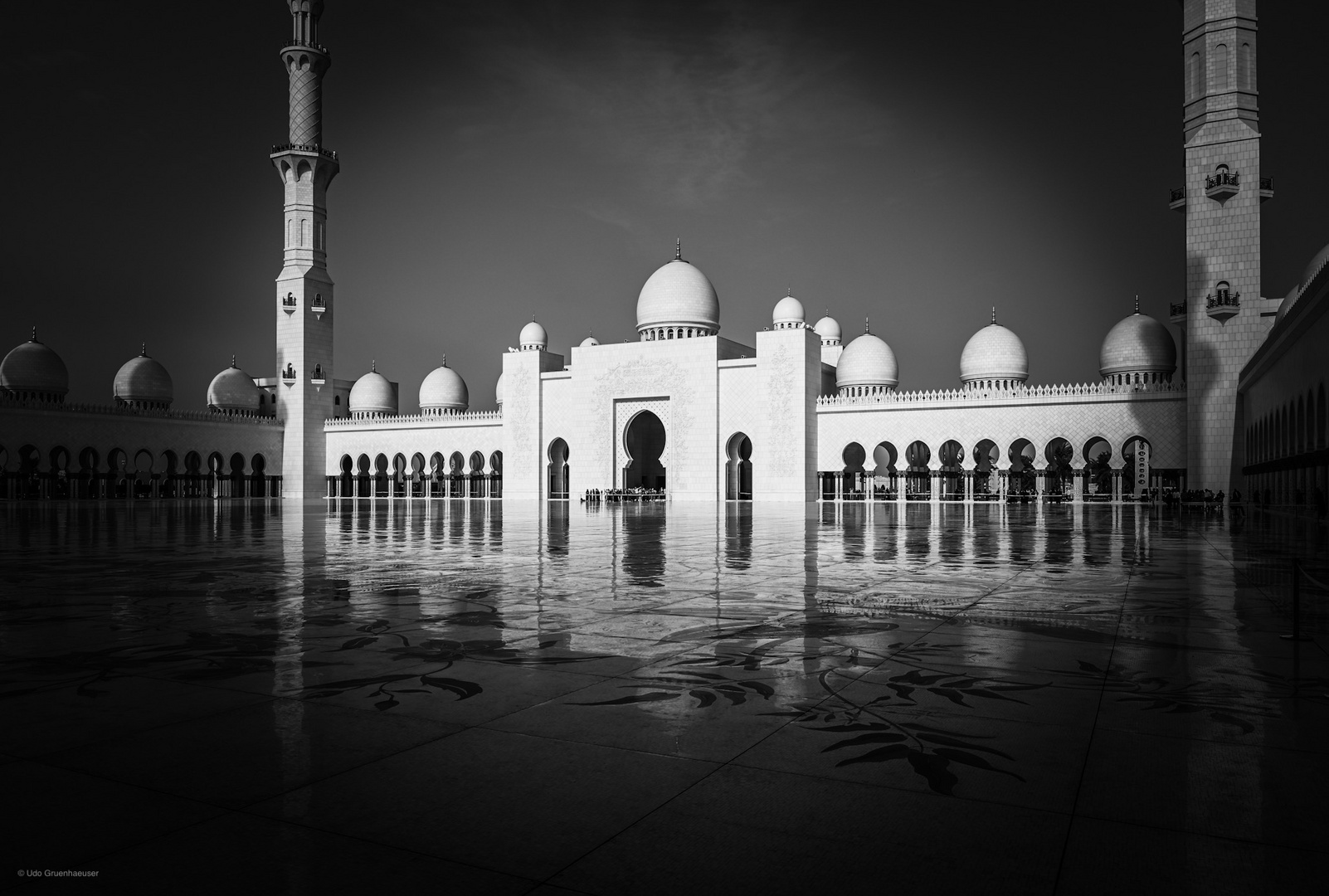 Abu Dhabi - Moschee Zayid