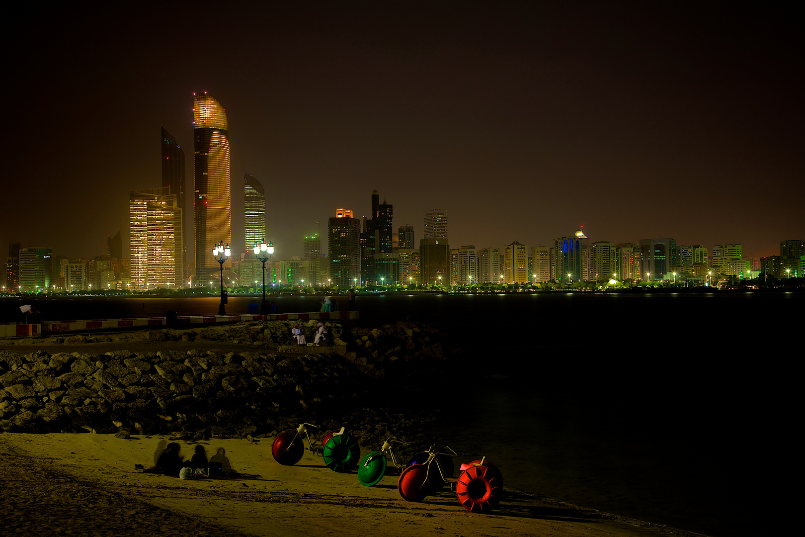 Abu Dhabi @night I