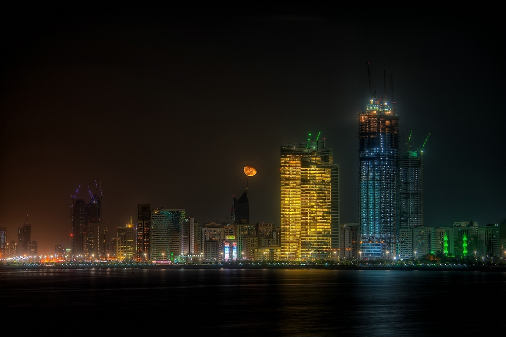 --- Abu Dhabi - Skyline I ---