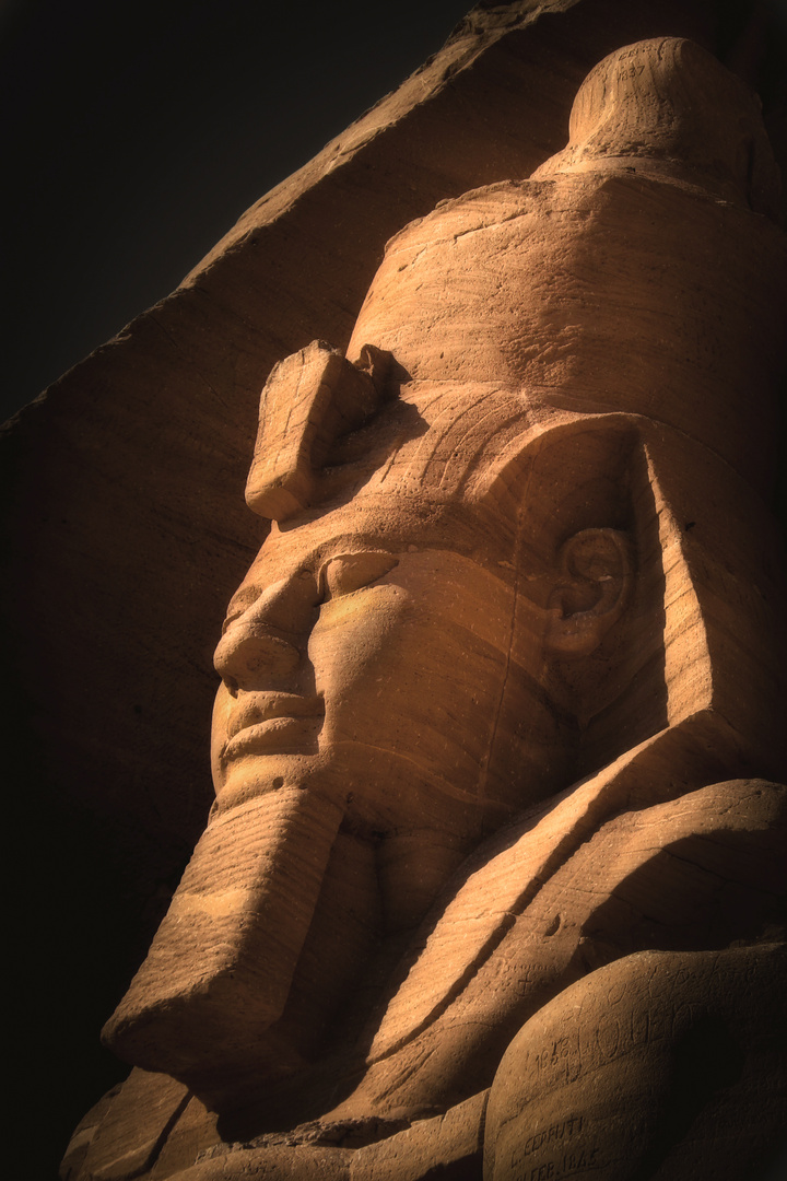 abu simbel detail