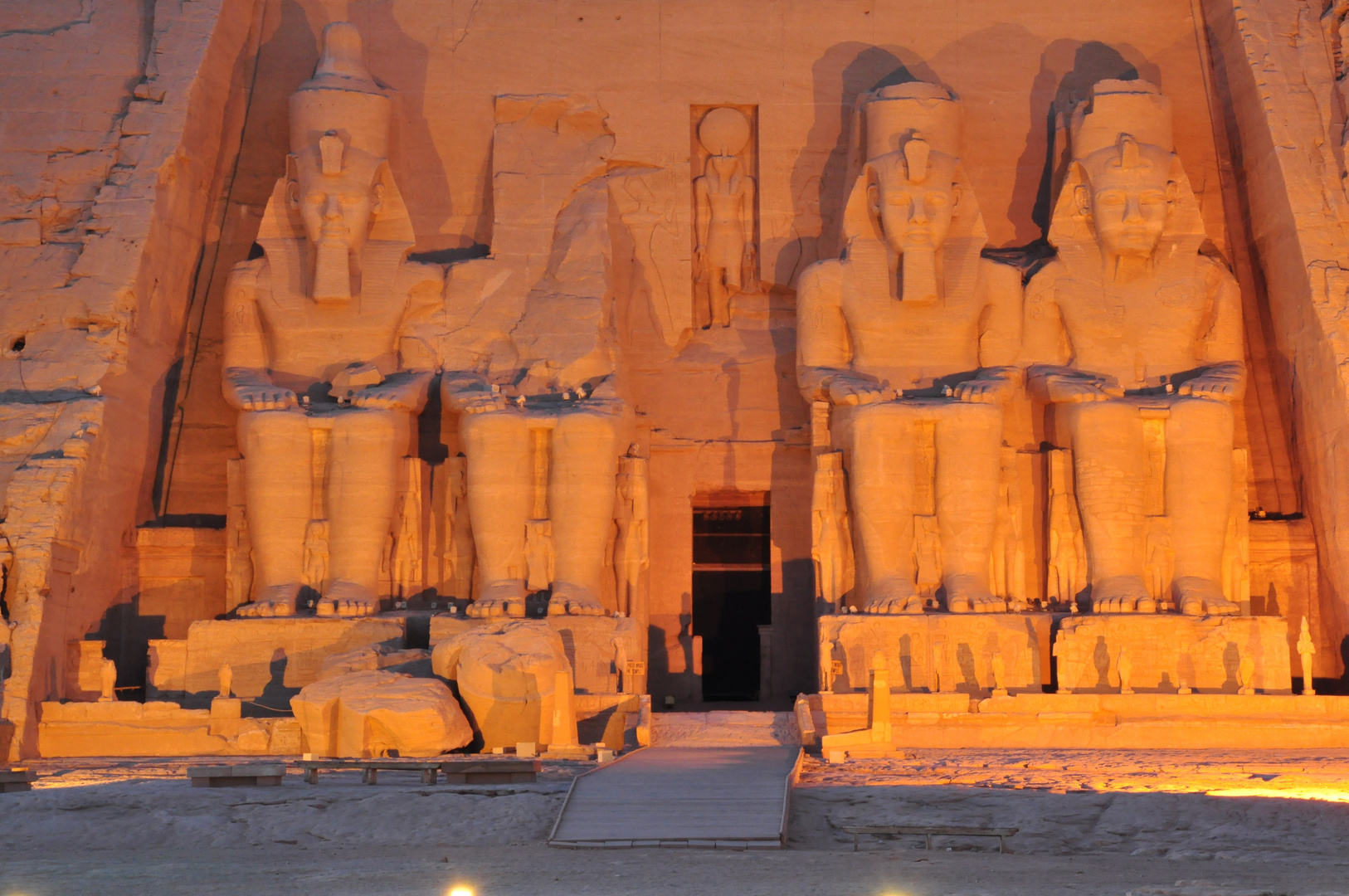 Abu Simbel in voller Beleuchtung