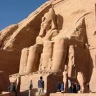 Abu Simbel , Ramses Statue