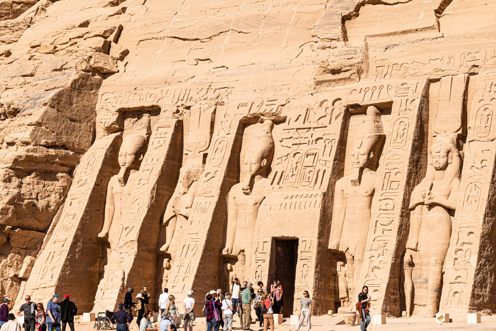 Abu-Simbel_Hathor