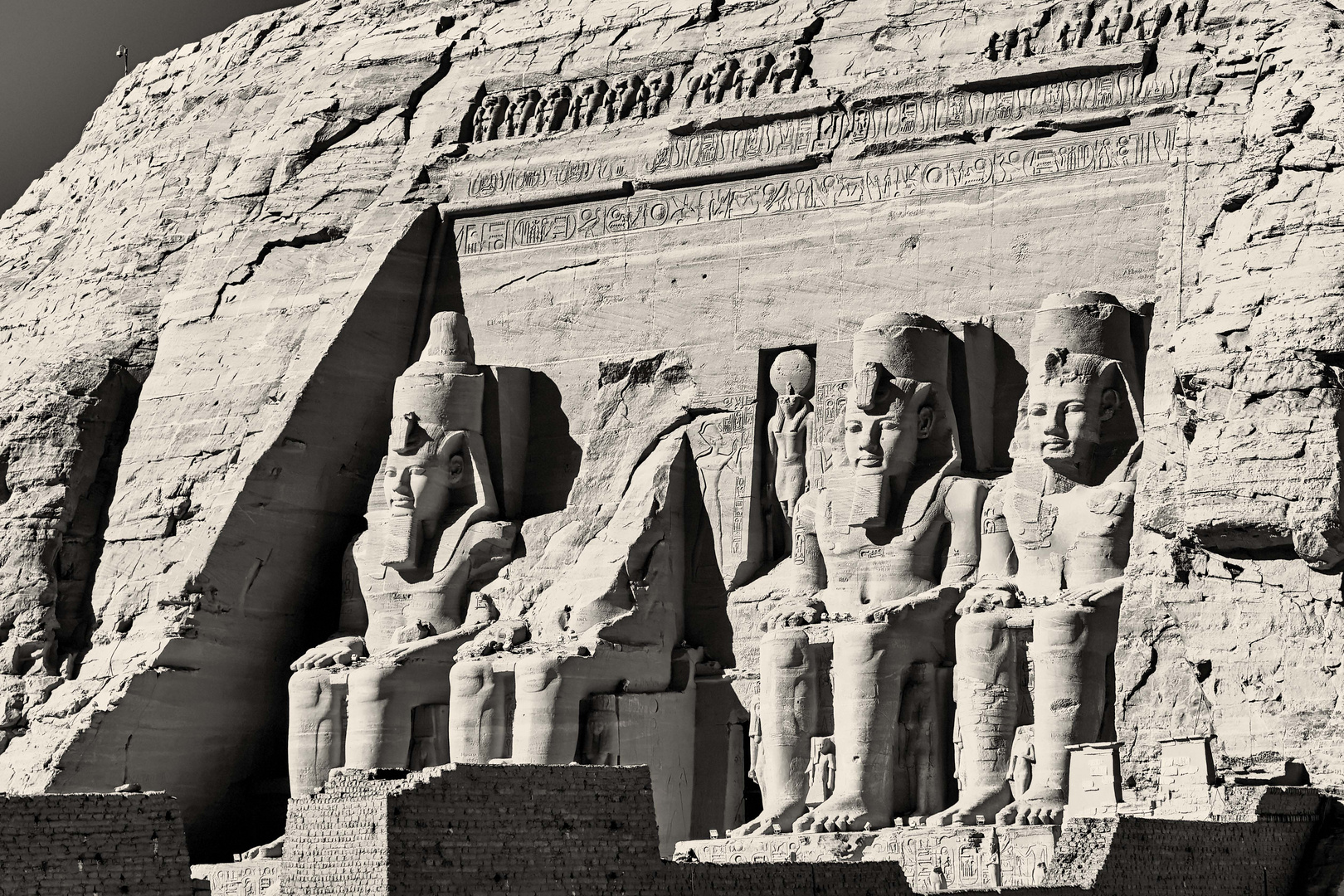 Abu-Simbel_RamsesII