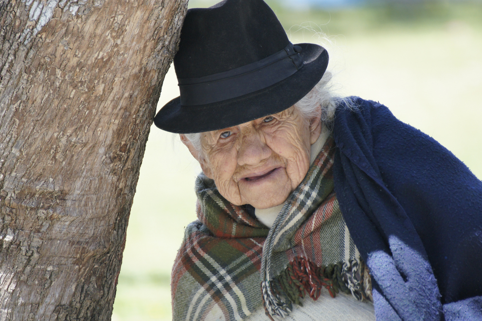 Abuelita en Parque