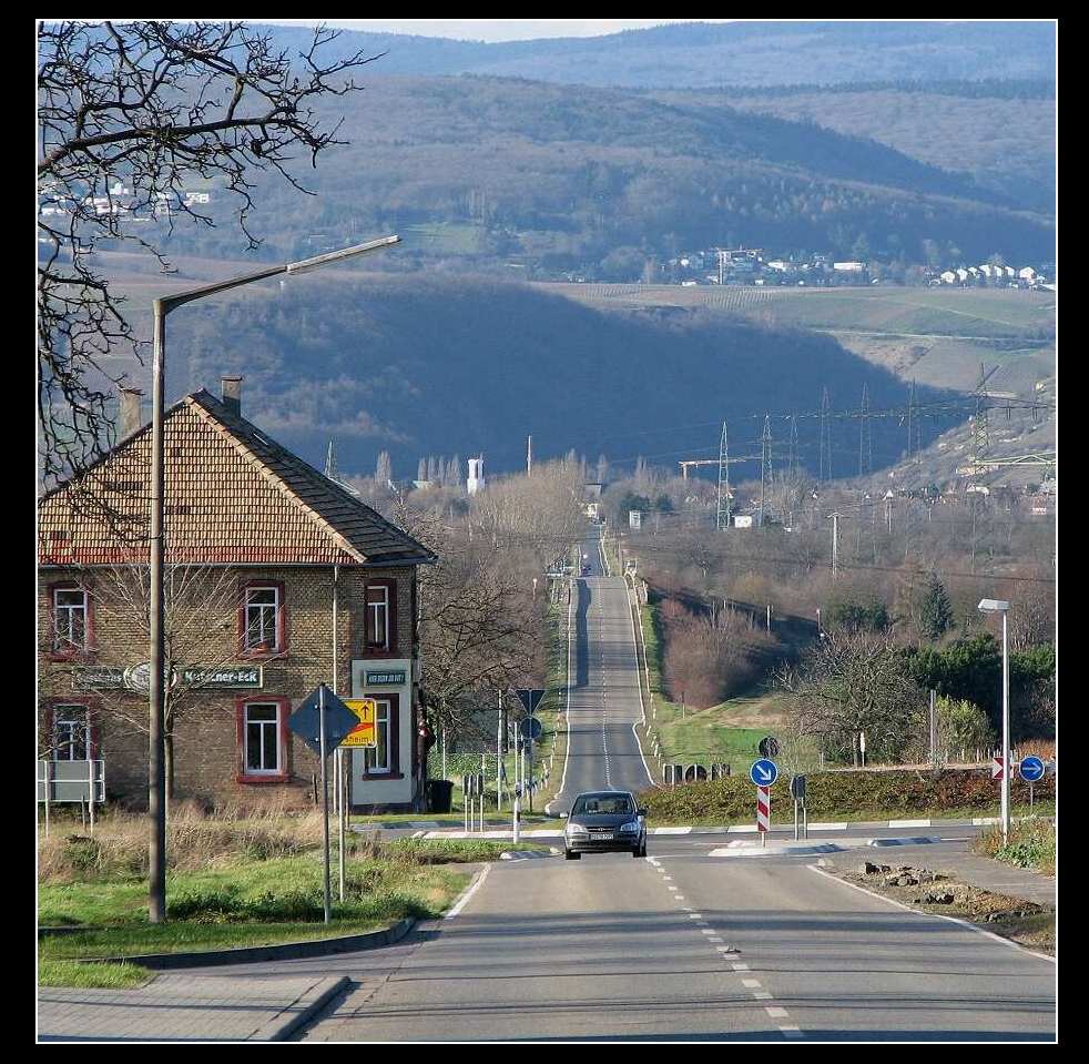 abwärts zum Rhein