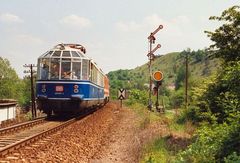 abzweigend und mit "Bügel ab"