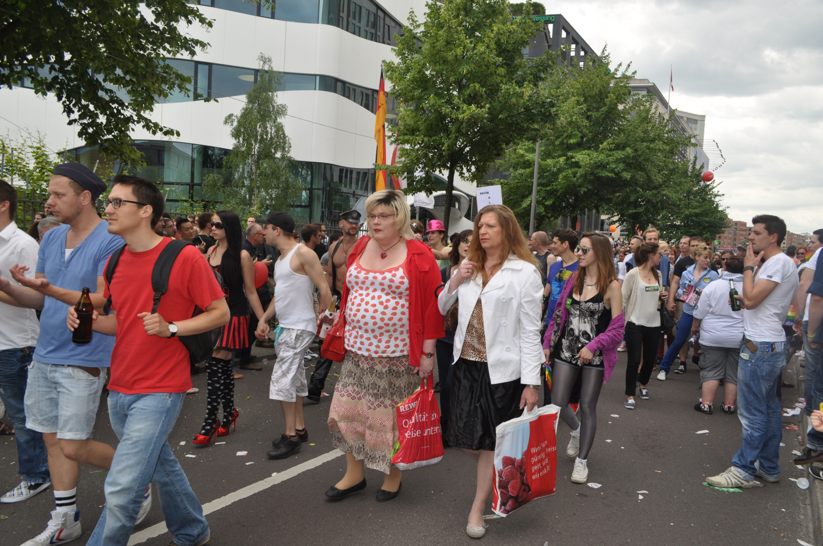 Ach laß uns  mitgehen Einkaufsbummel "CSD"