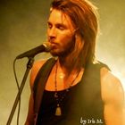 ACHT. (Gil Ofarim)