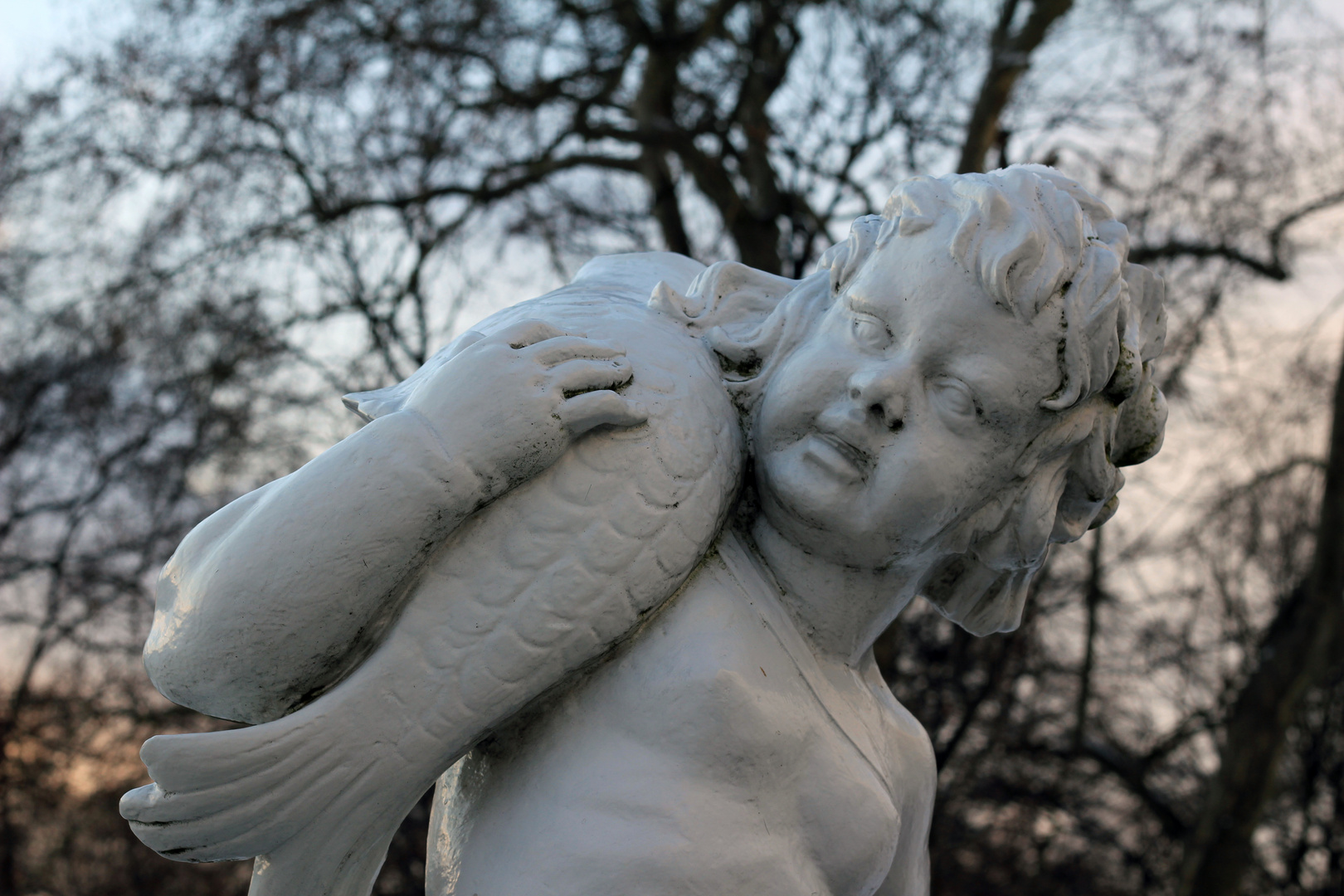 Achte Skulptur im Garten hinter dem Schloss Charlottenburg