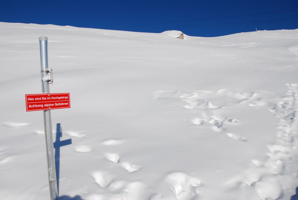 Achtung alpine Gefahren