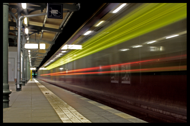 Achtung die S-Bahn kommt!!!!