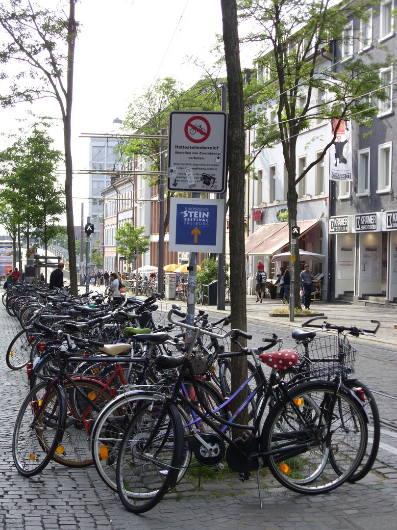Achtung - eine Mitteilung an alle Fahrradbesitzer in Freiburg