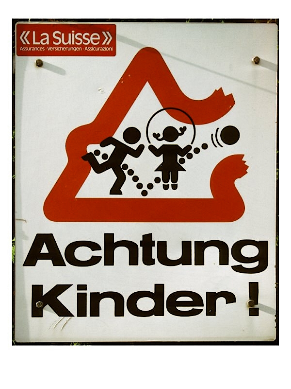 Achtung Kinder Foto Bild Alltagsdesign Diverses Motive Bilder Auf Fotocommunity