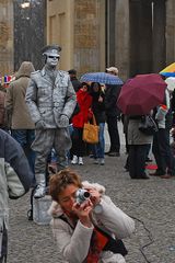 Achtung! Lebende Statuen: Keine Bewegung!