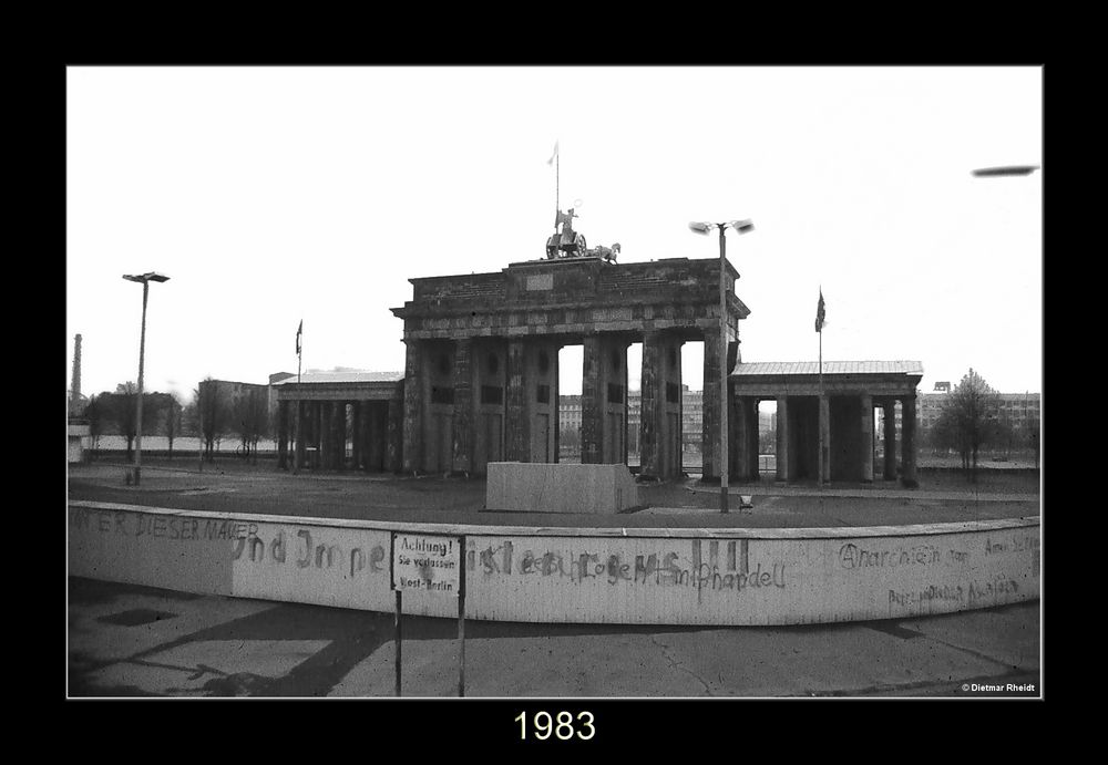 Achtung, Sie verlassen West-Berlin  ©