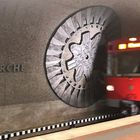 Achtung, U-Bahn fährt ein!