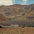 Ackerbau auf kargem Boden, Überland Tibet