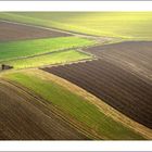 Ackerland im Abendlicht