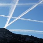 Ackermanns Abschied mit dem Victory-Zeichen auf den Himmel projiziert ?