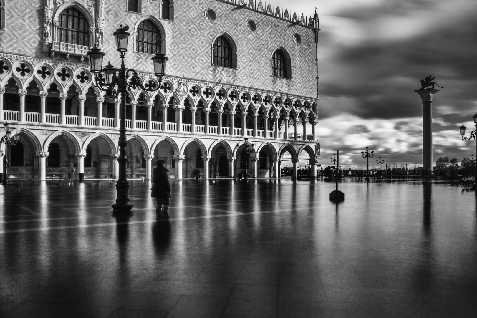 Acqua Alta an der Piazetta San Marco