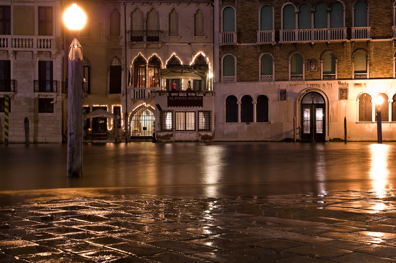 Acqua alta dorata...