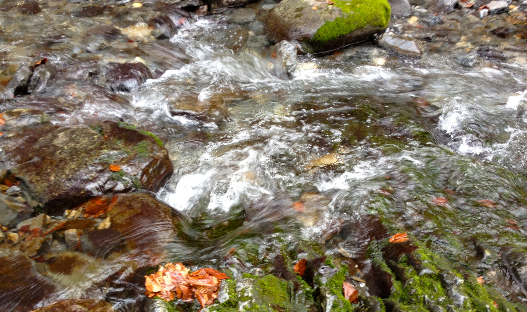 Acqua che scorre