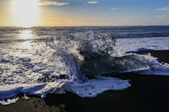 acqua con ghiaccio, grazie...